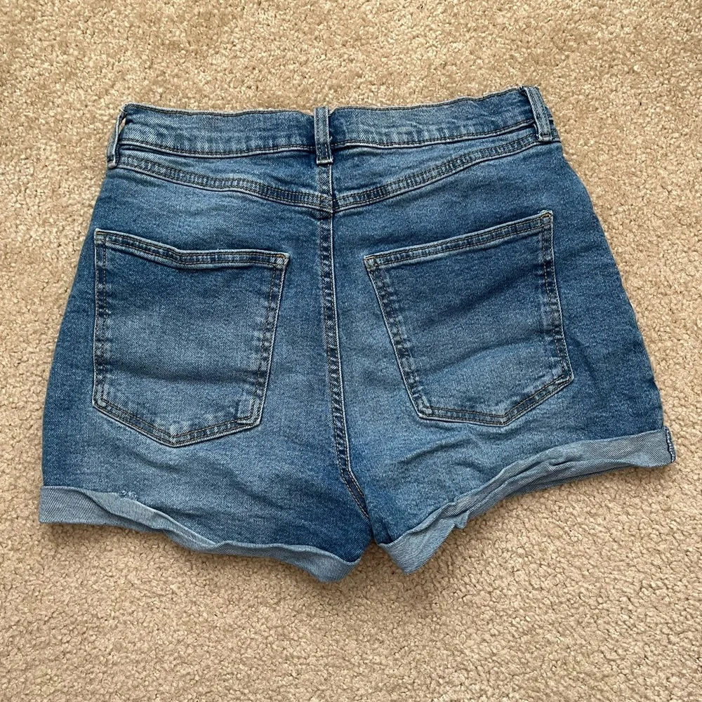 Ardene High Rise Stretch Denim Shorts Size 9